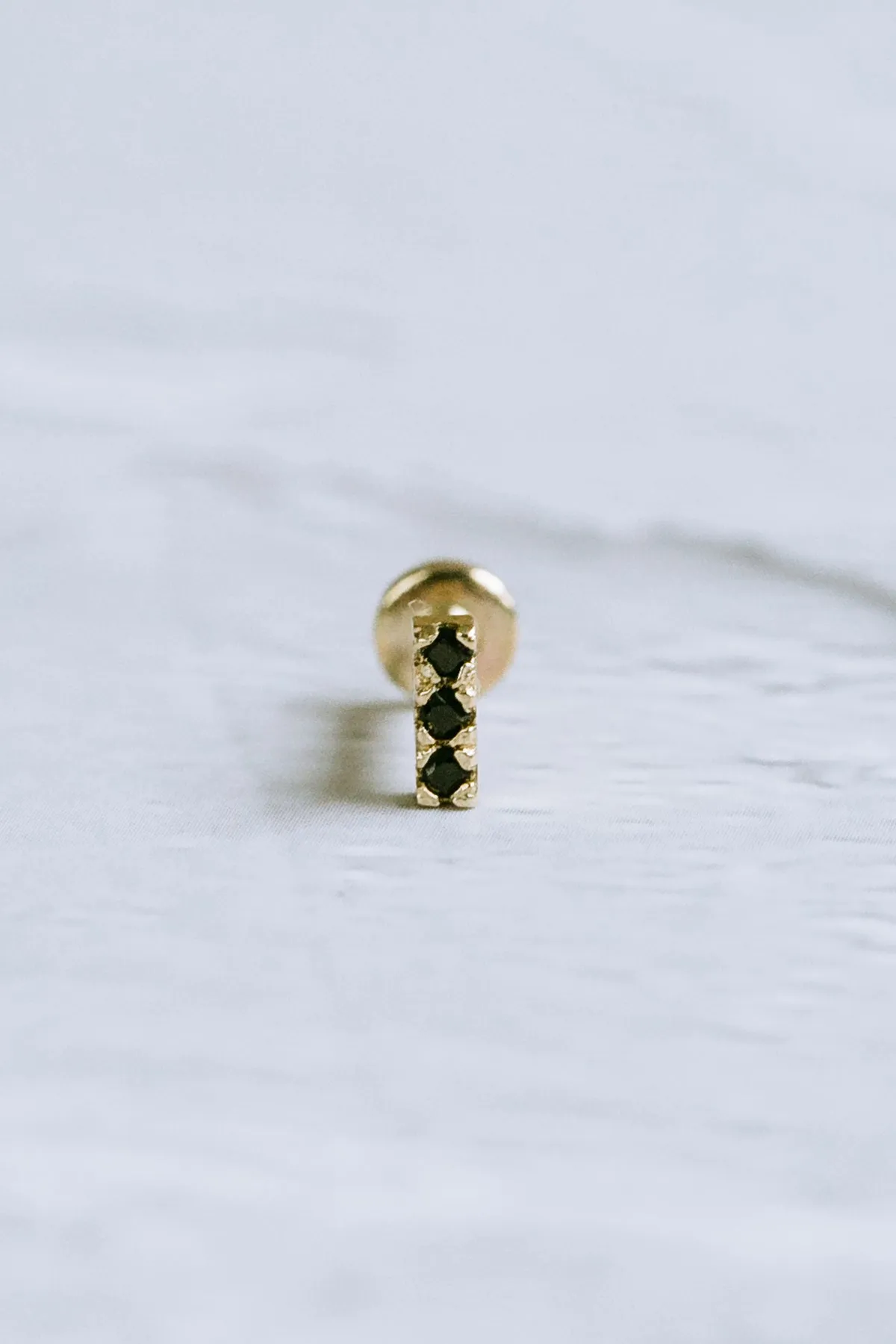 14K Solid Gold Cz Black Or Black Genuine Black Diamonds Tiny Stick Cartilage Helix Tragus Conch Prong Setting Internally Threade