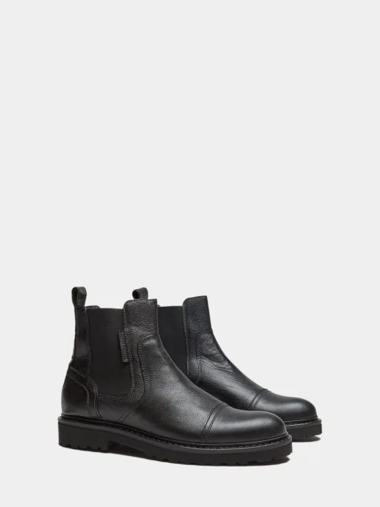 Ankle leather boot