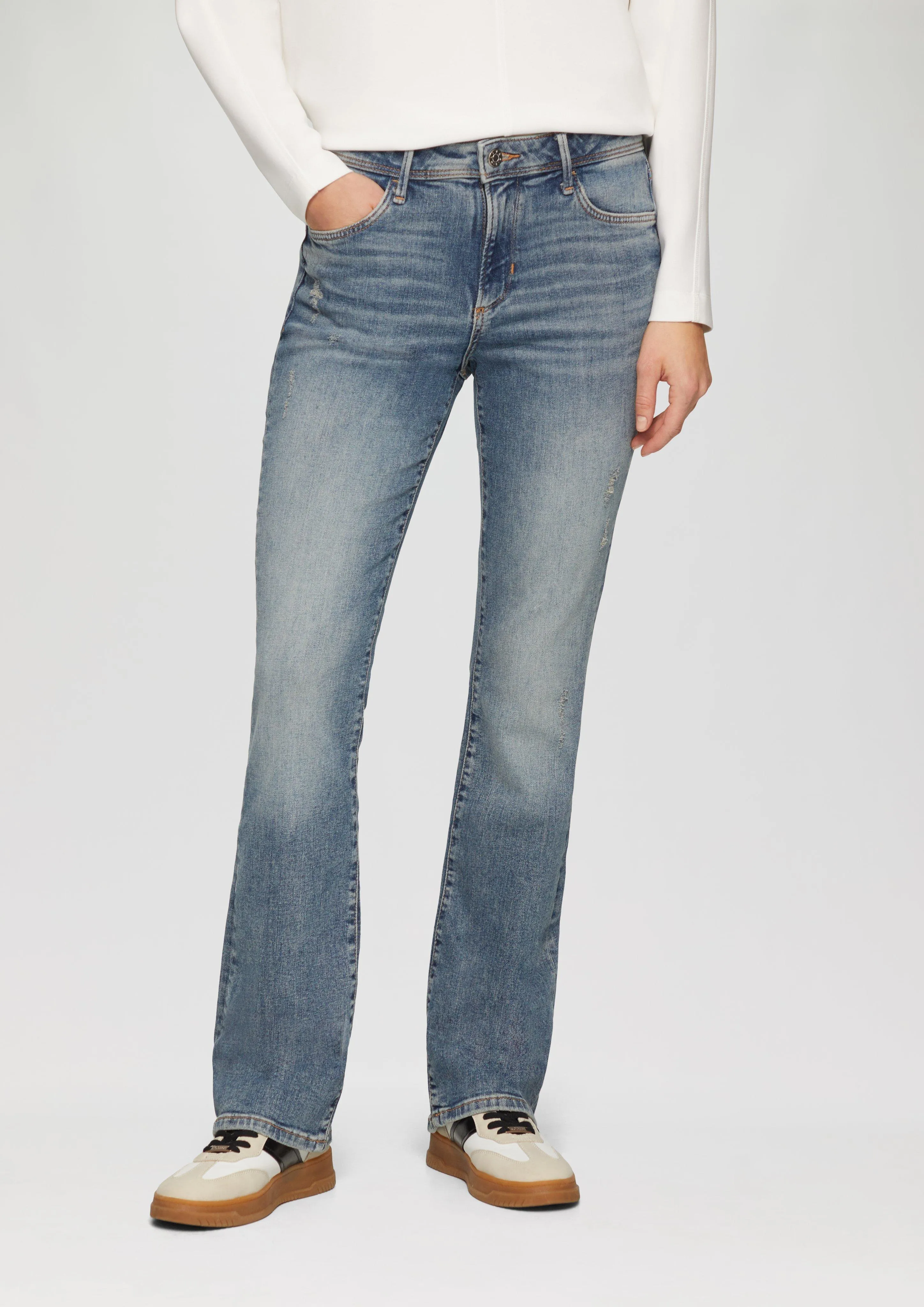 Beverly jeans / slim fit / mid rise / bootcut leg