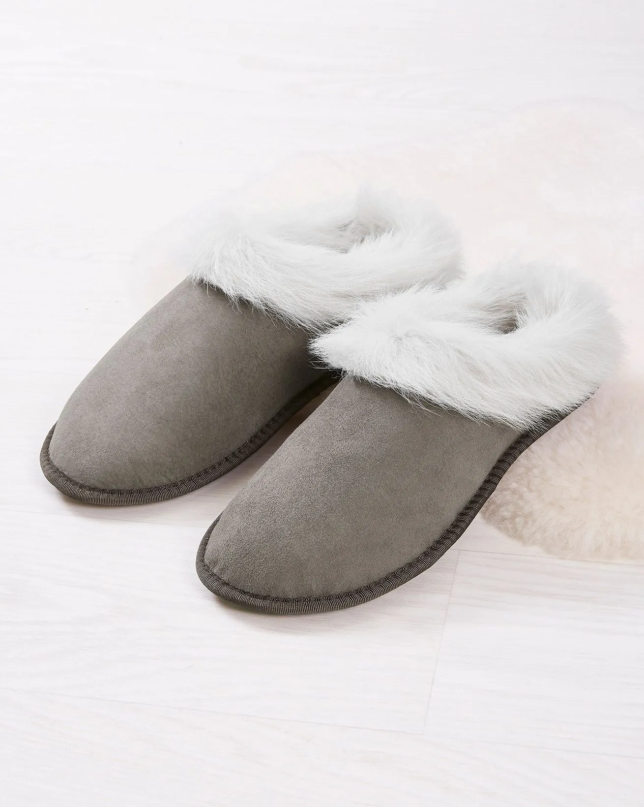 Cobi Slippers