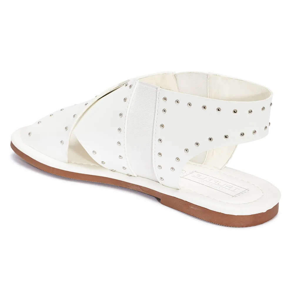 Cross over flat sandal