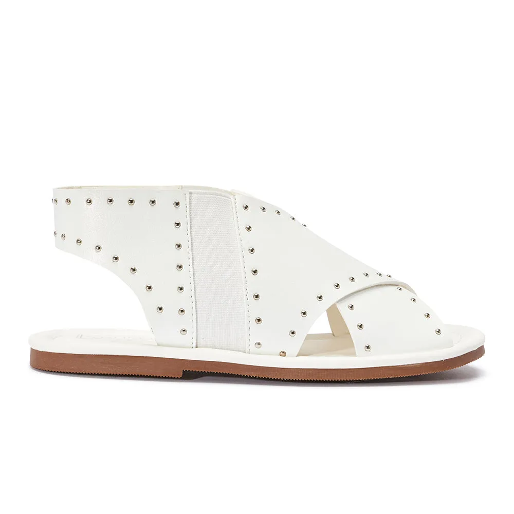 Cross over flat sandal