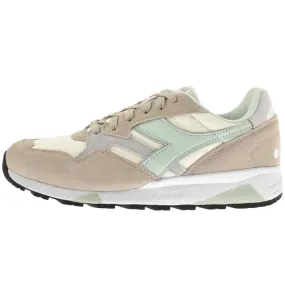 Diadora N902 Trainers Grey