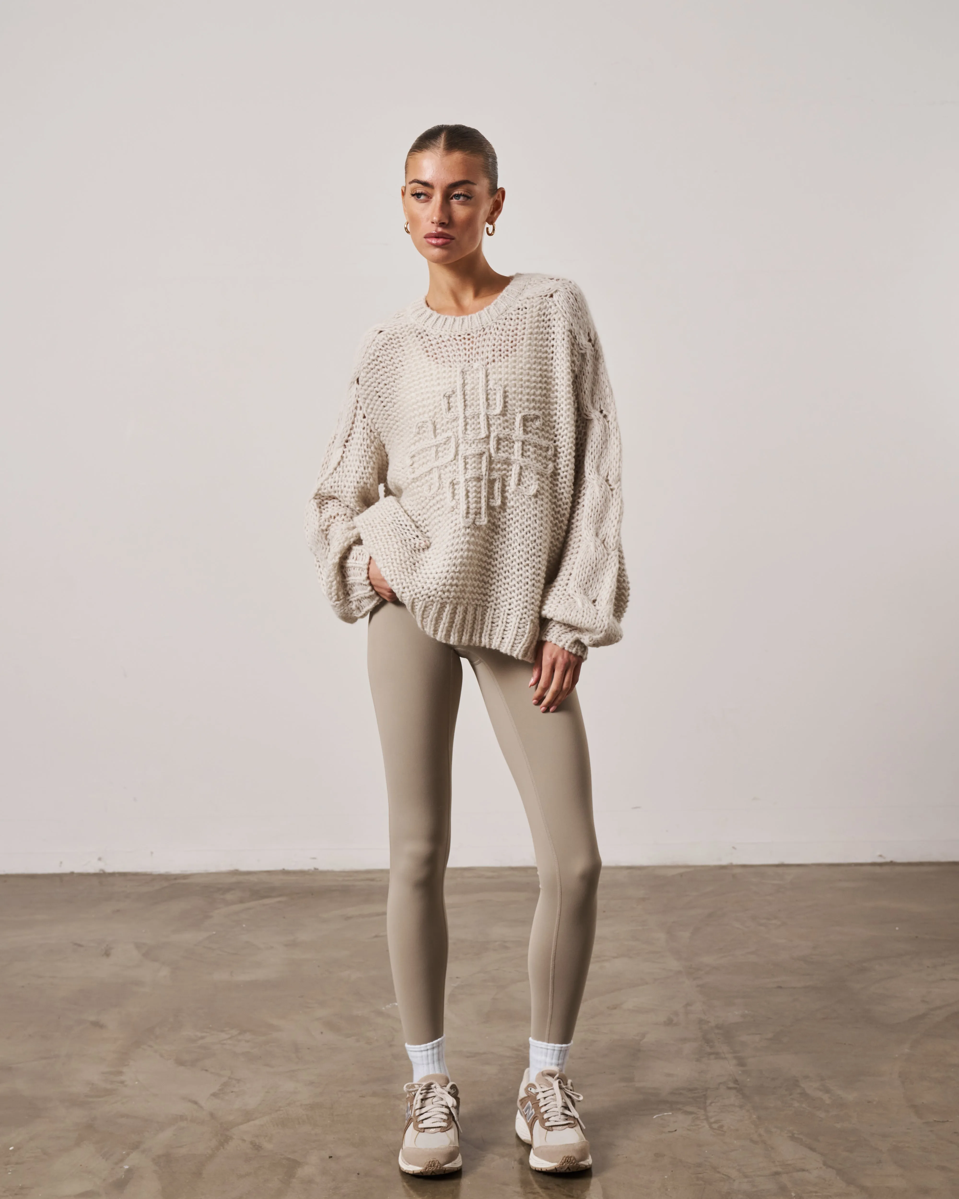 EMBLEM OVERSIZED KNIT JUMPER - STONE