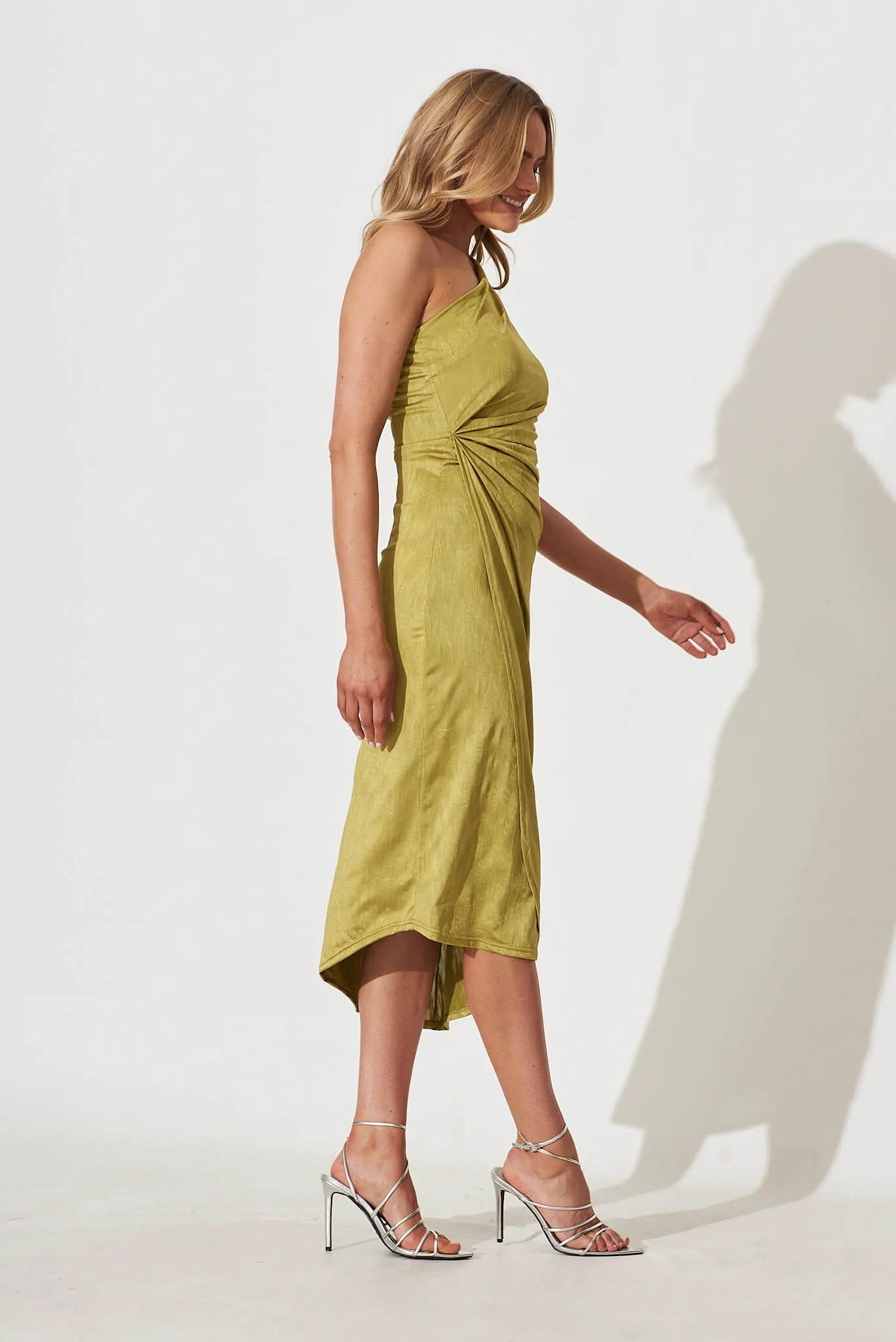 Endlesslove One Shoulder Maxi Dress In Chartreuse Green