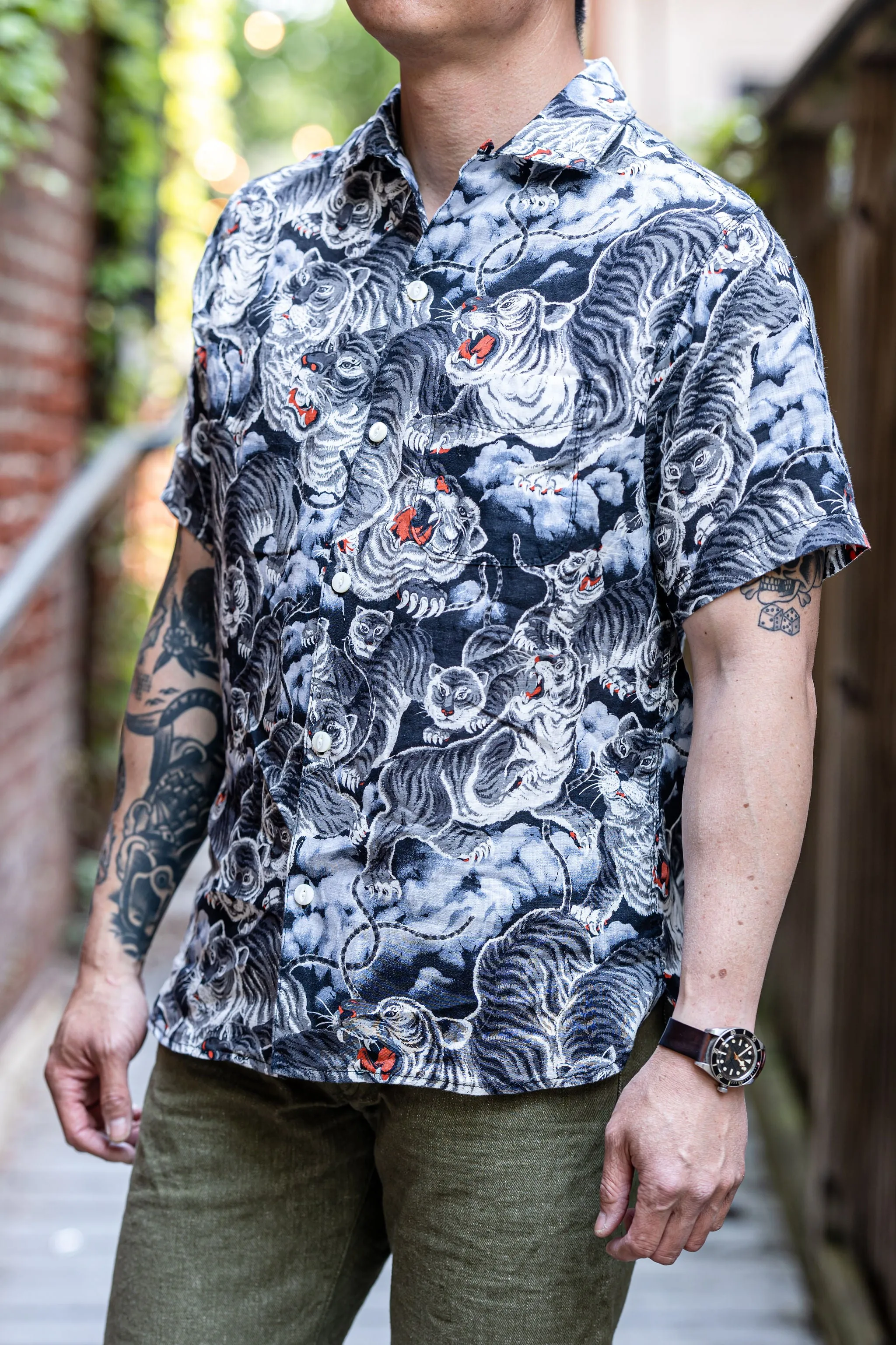 Freenote Cloth Hawaiian Black Tigers - Shop Now