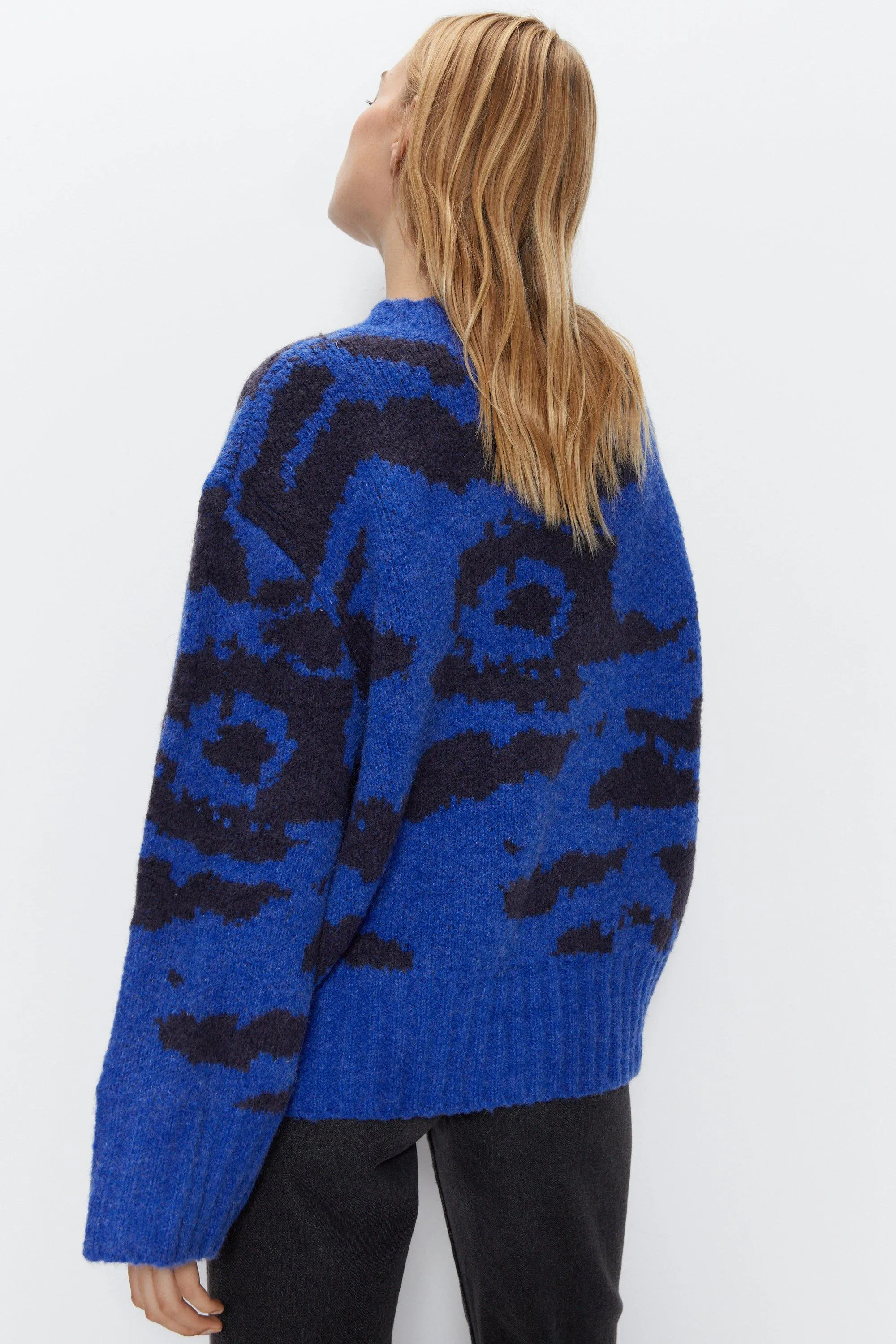 Jumpers & Cardigans | Boucle V Neck Jumper | Warehouse