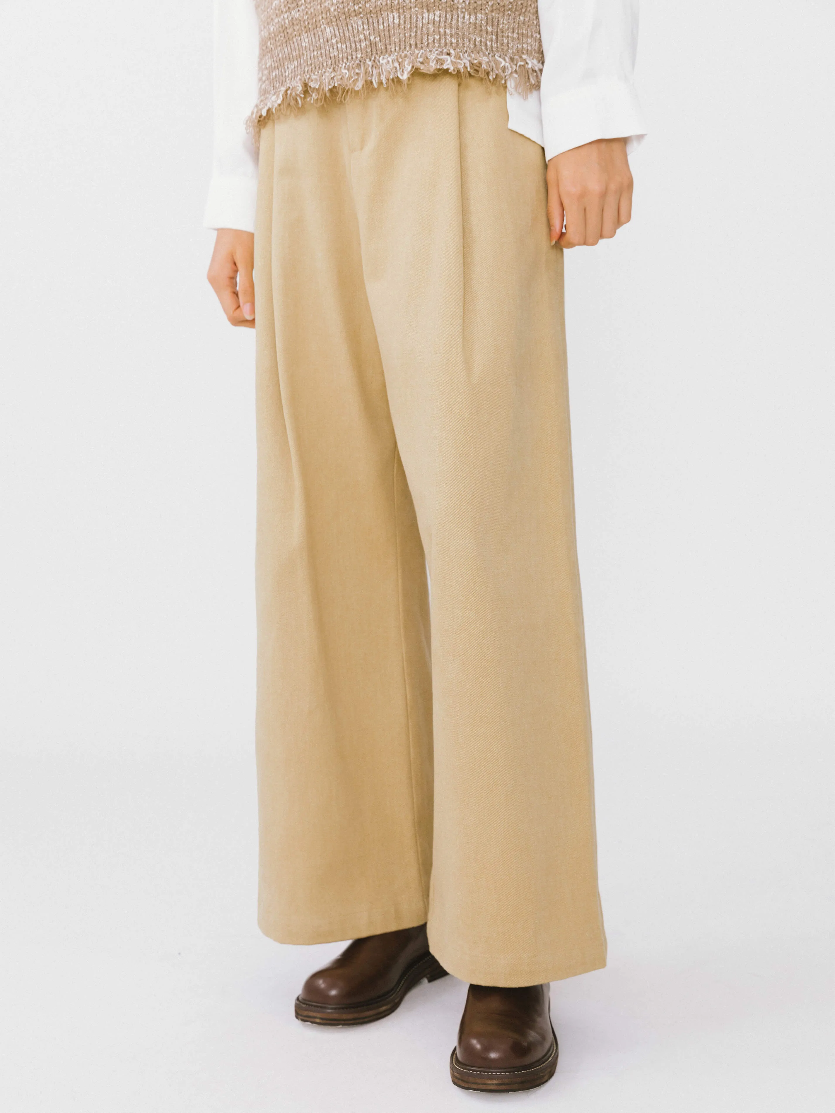 Light Colored Wide Leg Jeans