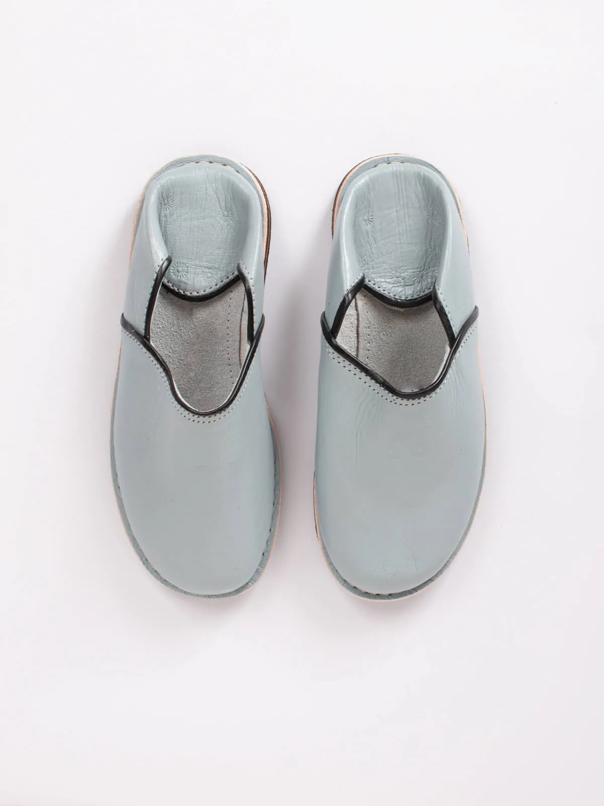 Moroccan Berber Babouche Slippers, Light Grey