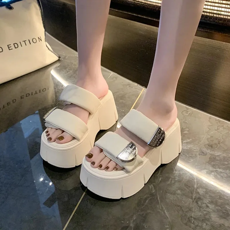 PuffyClasp D-Lux Slippers