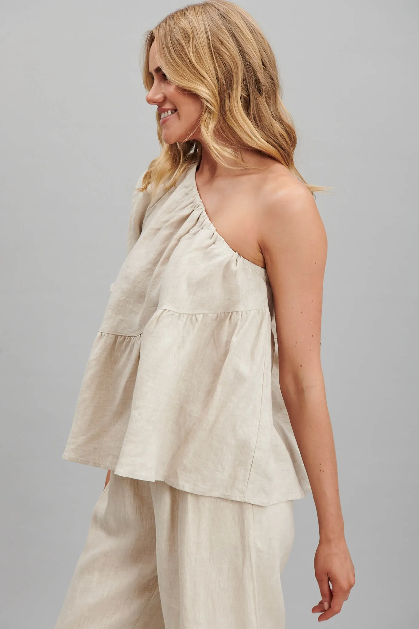 Quest One Shoulder Top In Oatmeal Pure Linen