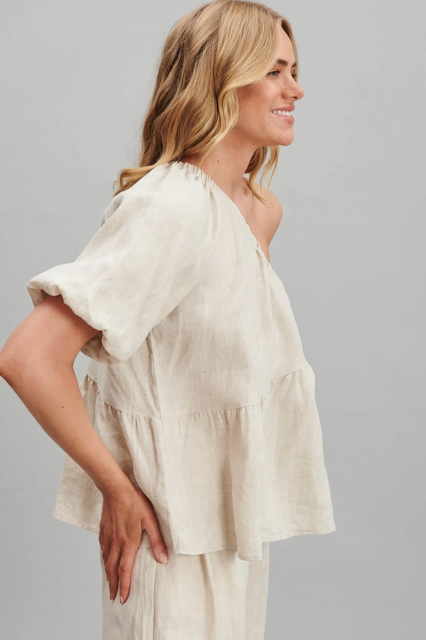 Quest One Shoulder Top In Oatmeal Pure Linen