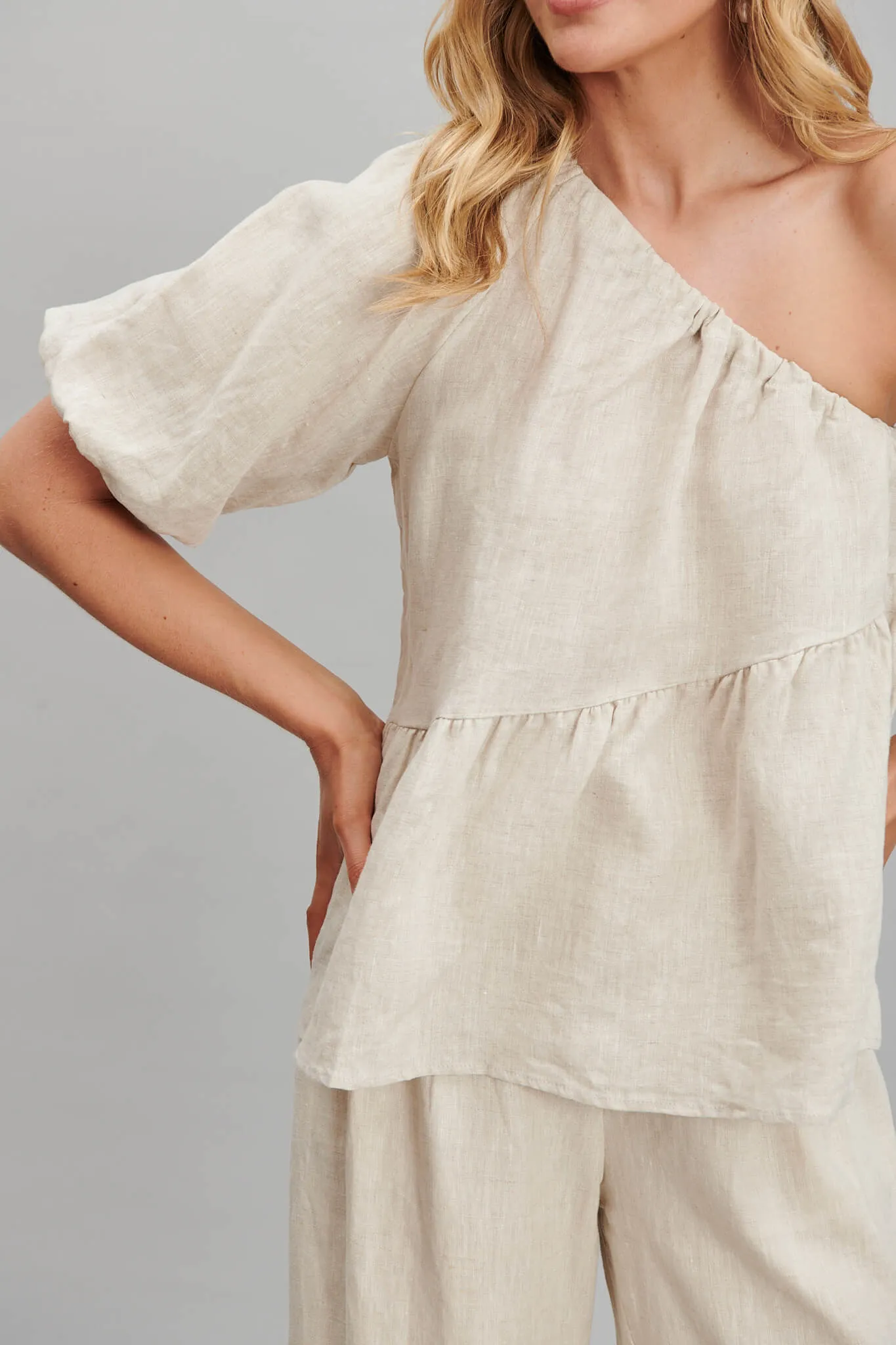 Quest One Shoulder Top In Oatmeal Pure Linen