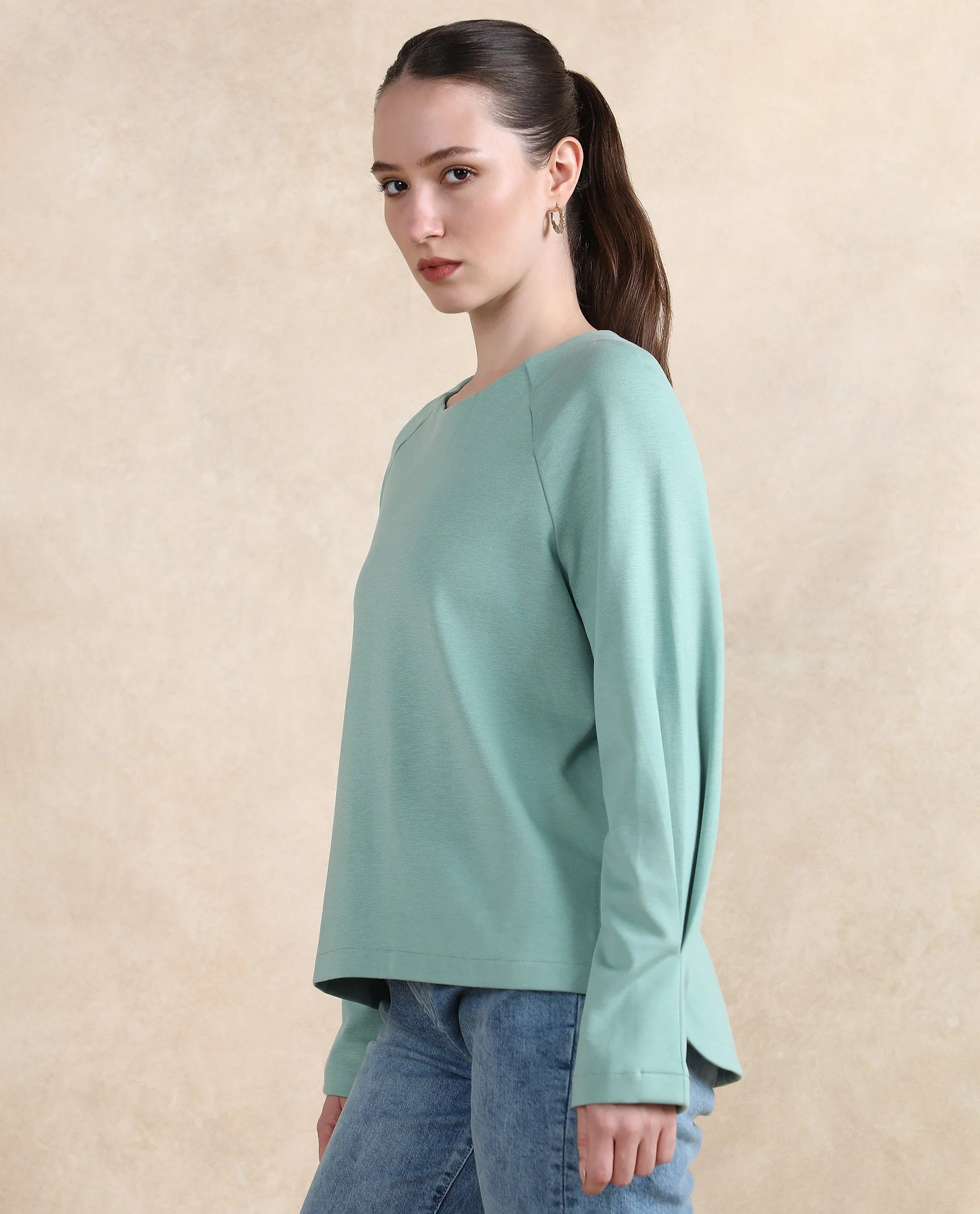 Rareism Women Men'sto Dusky Green Cotton Viscose Fabric Full Sleeve Round Neck Relaxed Fit Plain Sweatshirt