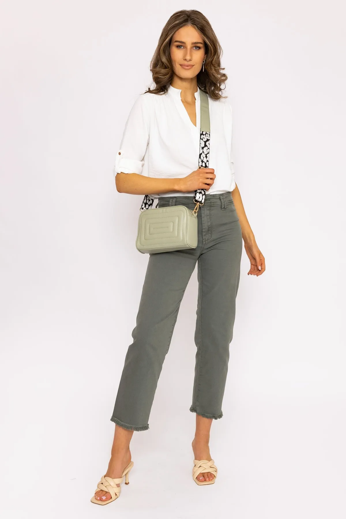 Seamless Hem Jeans in Khaki