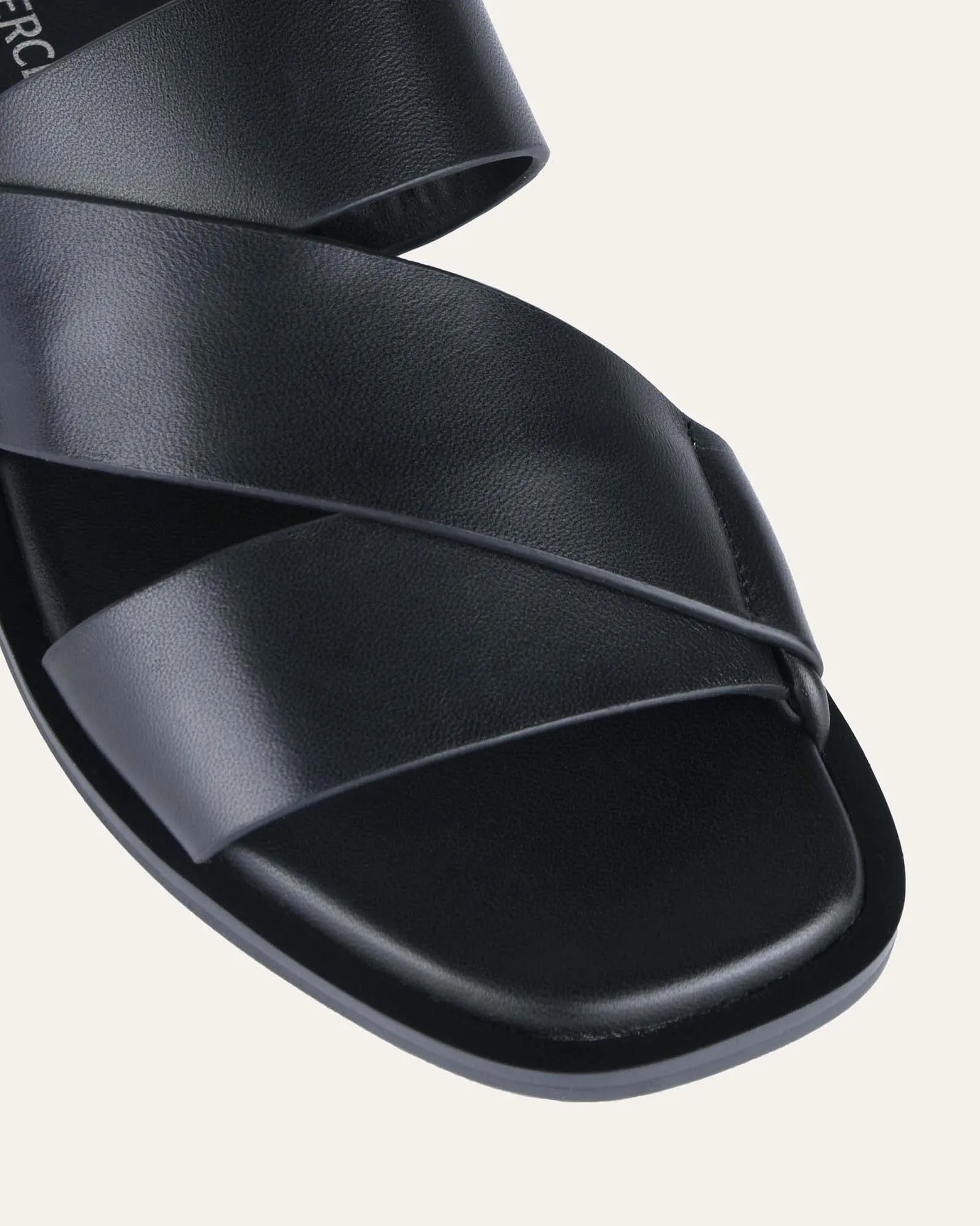 Shelby flat slides black leather