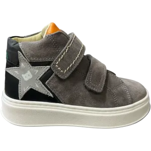 Gray Kids Sneakers Style Code: WALT1003G