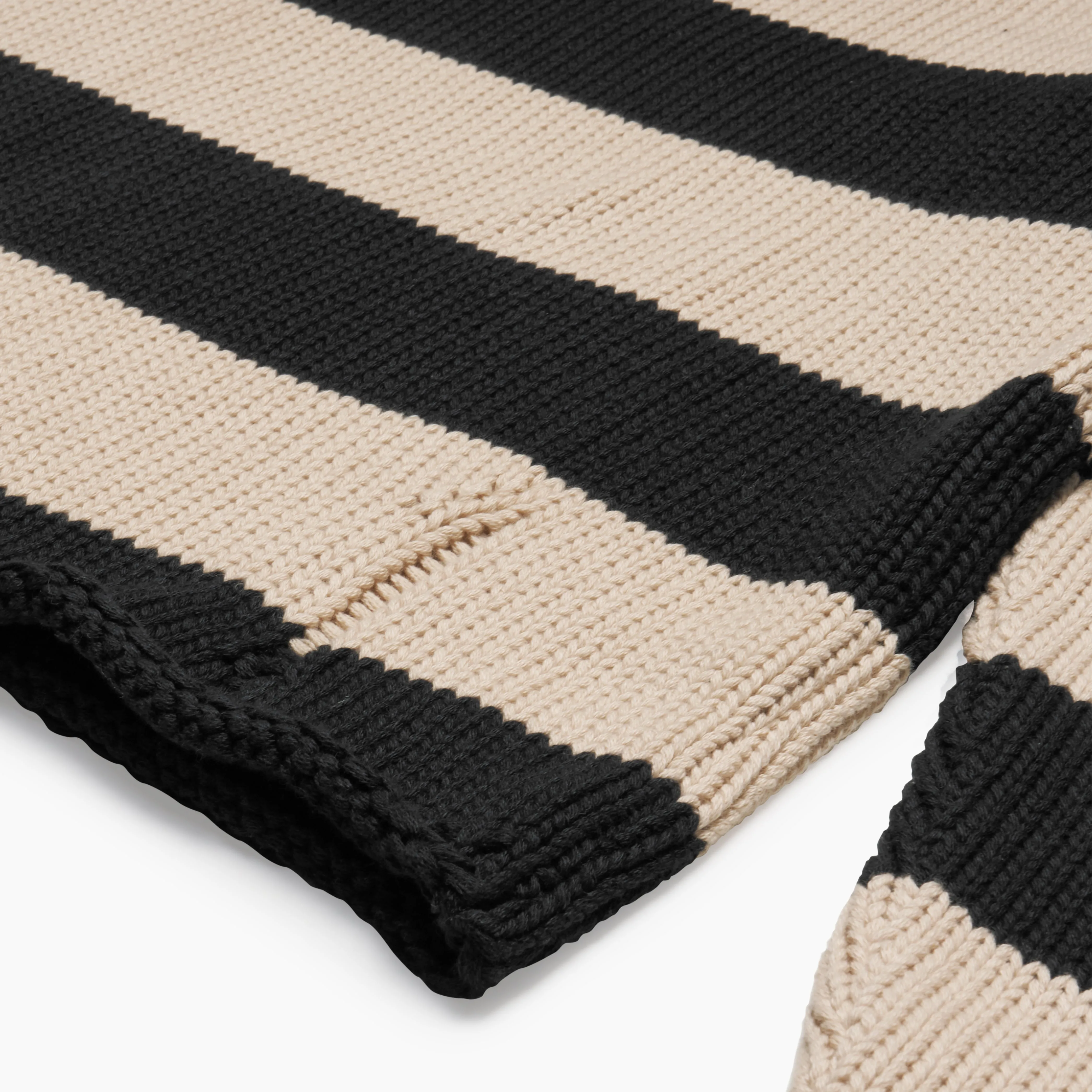 STRIPED CROSS KNIT