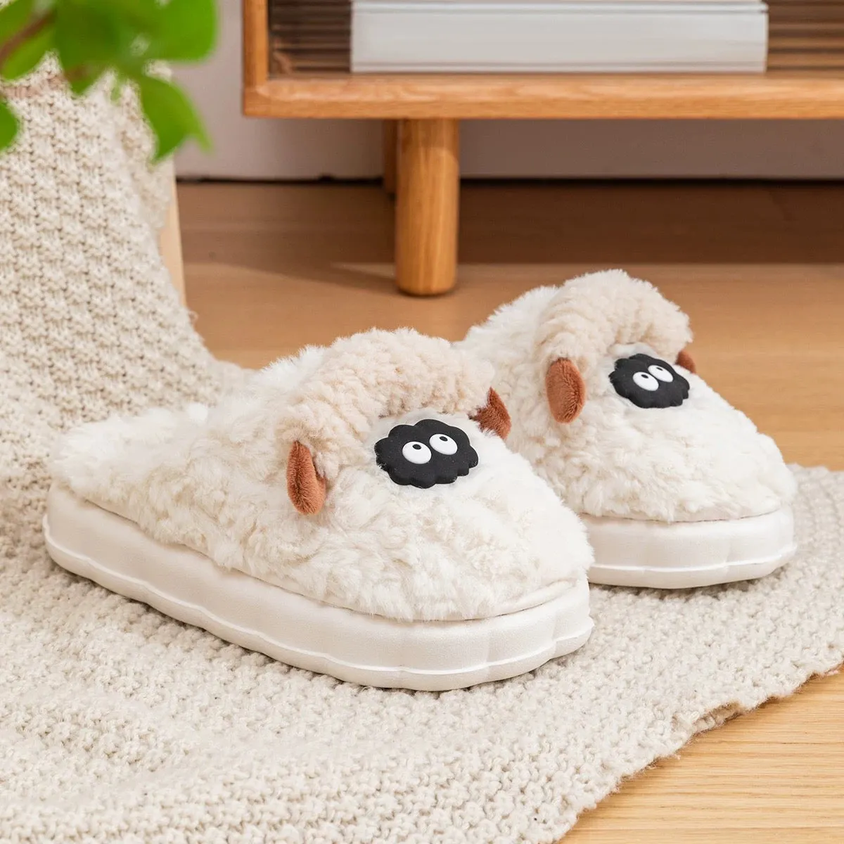 Thick-soled cotton slippers for women autumn and winter 2024 new style outdoor wear home indoor stepping shit feeling plush slip