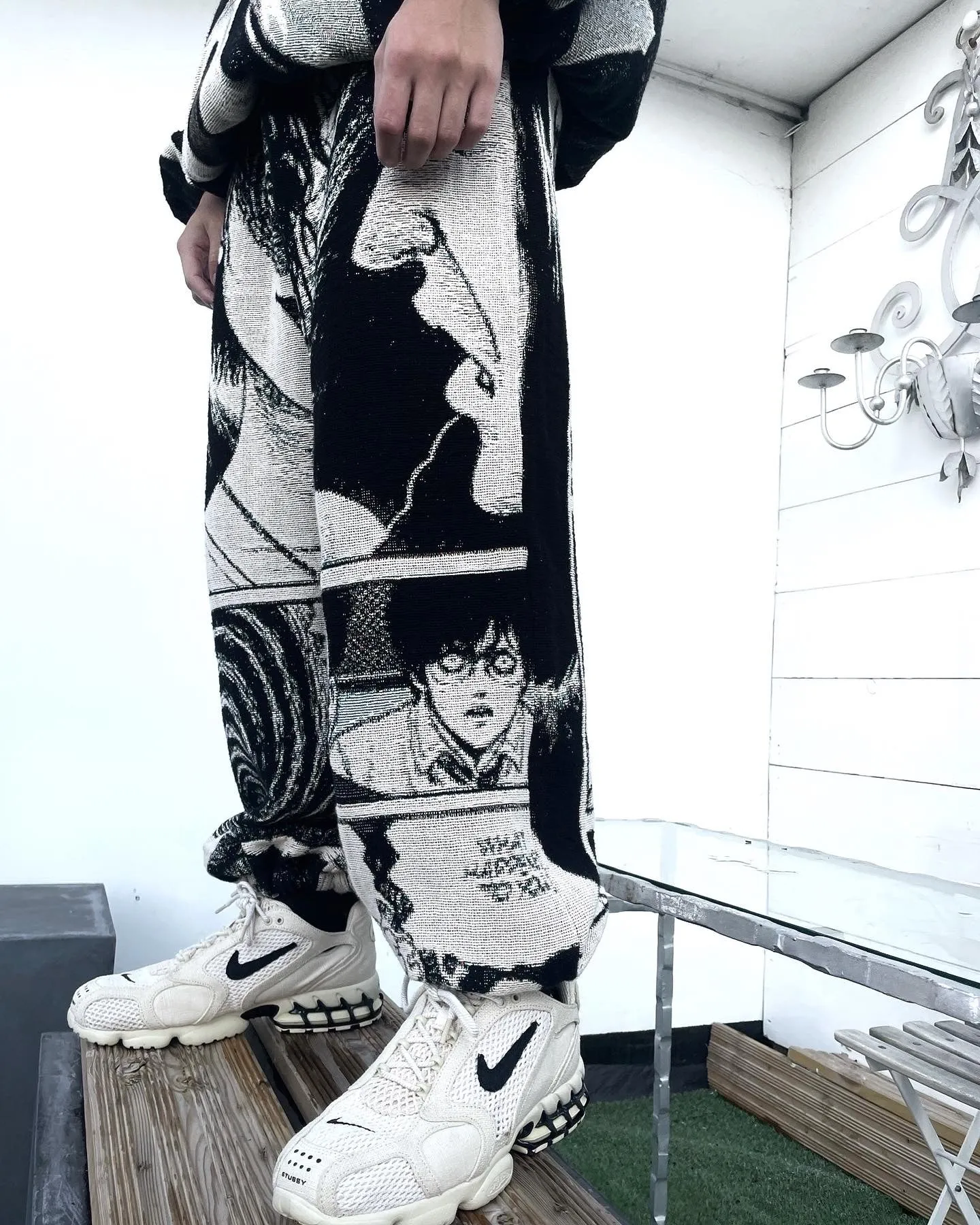 VA-SS22-568 JUNJI ITO FULL TAPESTRY TROUSERS