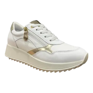 White Women's Sneakers Code 556941